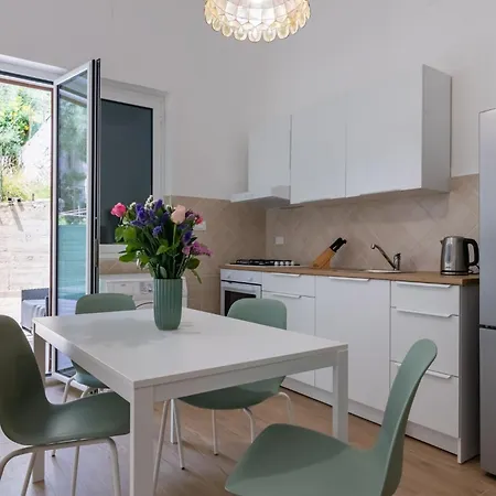 Lejlighed Guesthost - Seaview Near Palermo