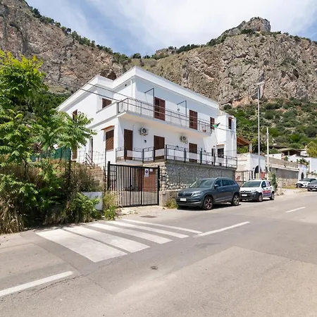 Guesthost - Seaview Near *