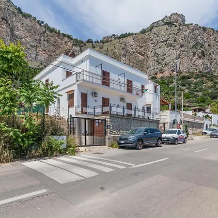 Guesthost - Seaview Near