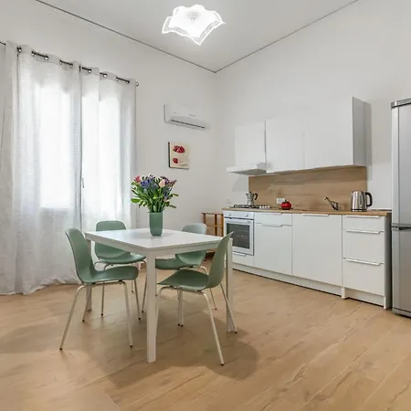 Guesthost - Seaview Near Lejlighed Palermo