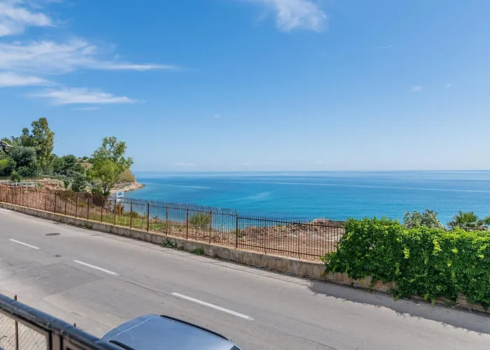 Guesthost - Seaview Near